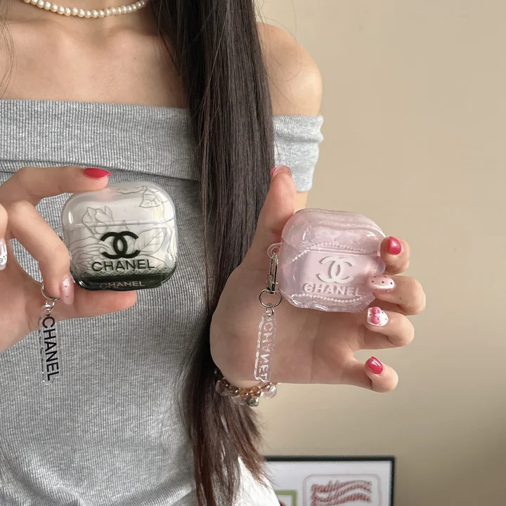 アイフォーン17プロ シャネル風 カバー