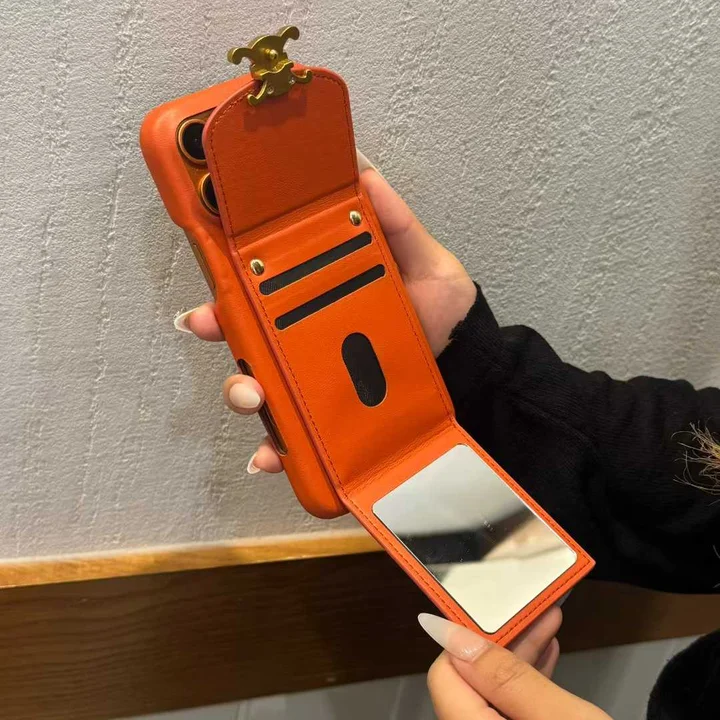 セリーヌ アイフォーン17