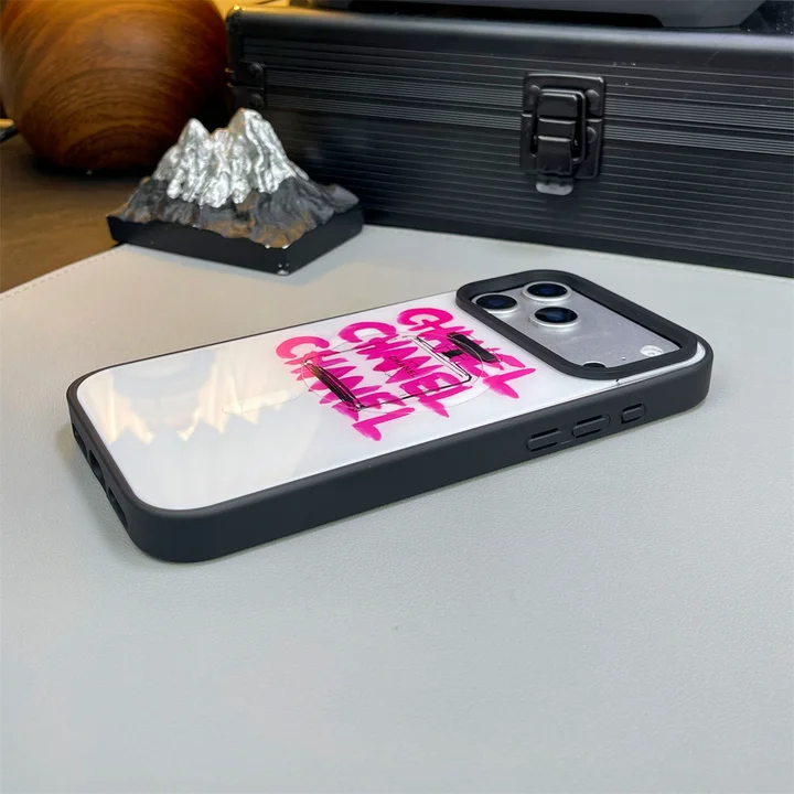 ハイブランド 携帯ケース アイフォン17 chanel シャネル