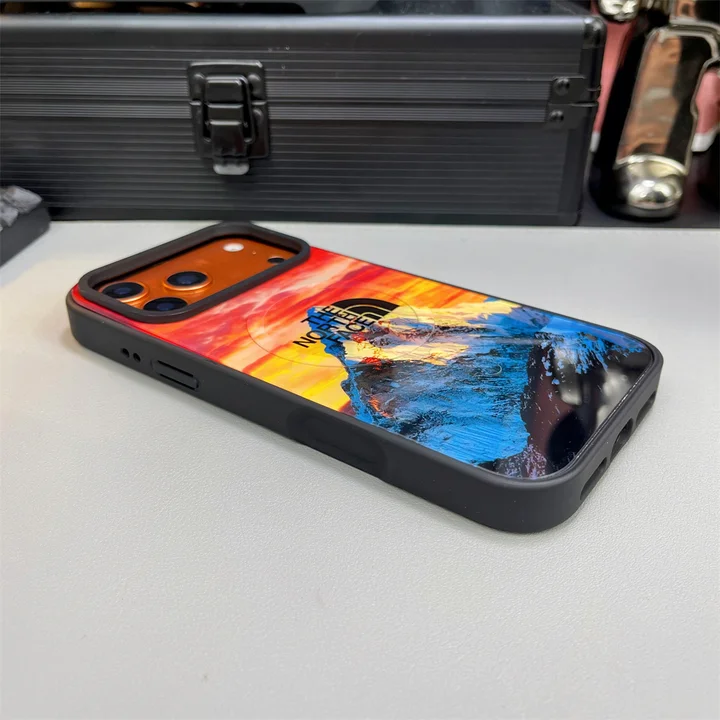 ブランド カバー アイホン17 