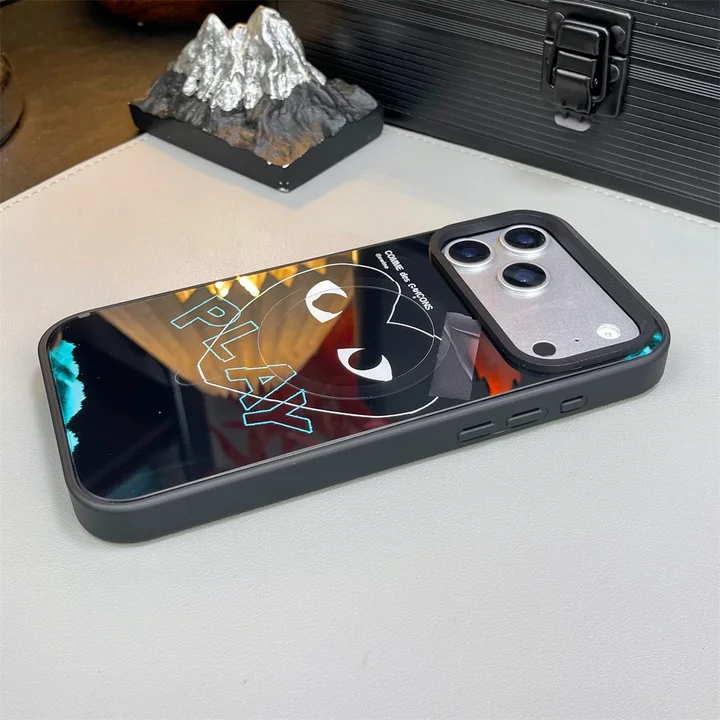 コムデギャルソン アイホン17プラス