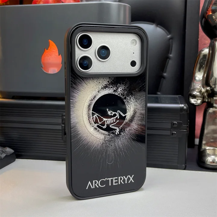 ブランド ケース アイフォン17プロ 