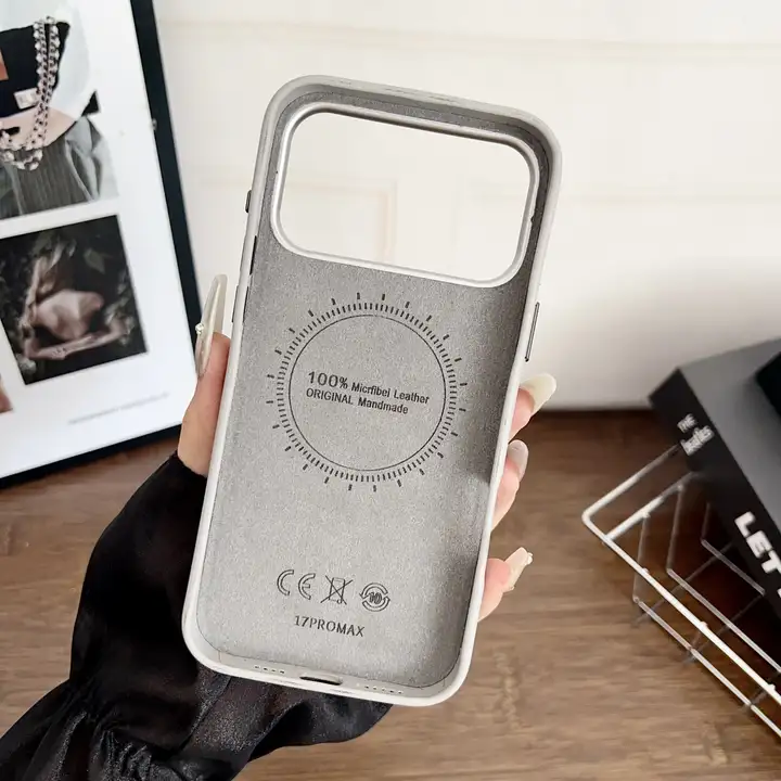 ディオール風 iphone16 Plus