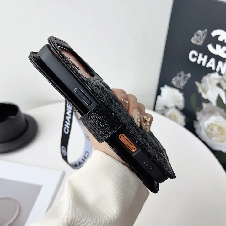 ハイブランド アイフォン17 カバー 