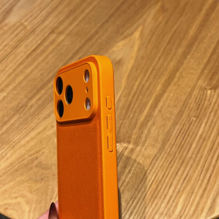 ブランド スマホケース iphone17プロ