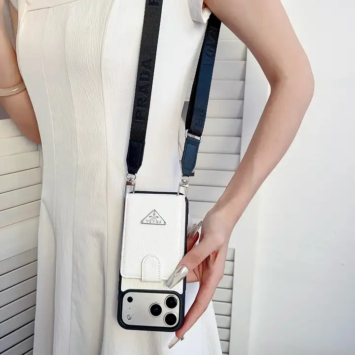 アイフォーン17 prada プラダ 携帯ケース