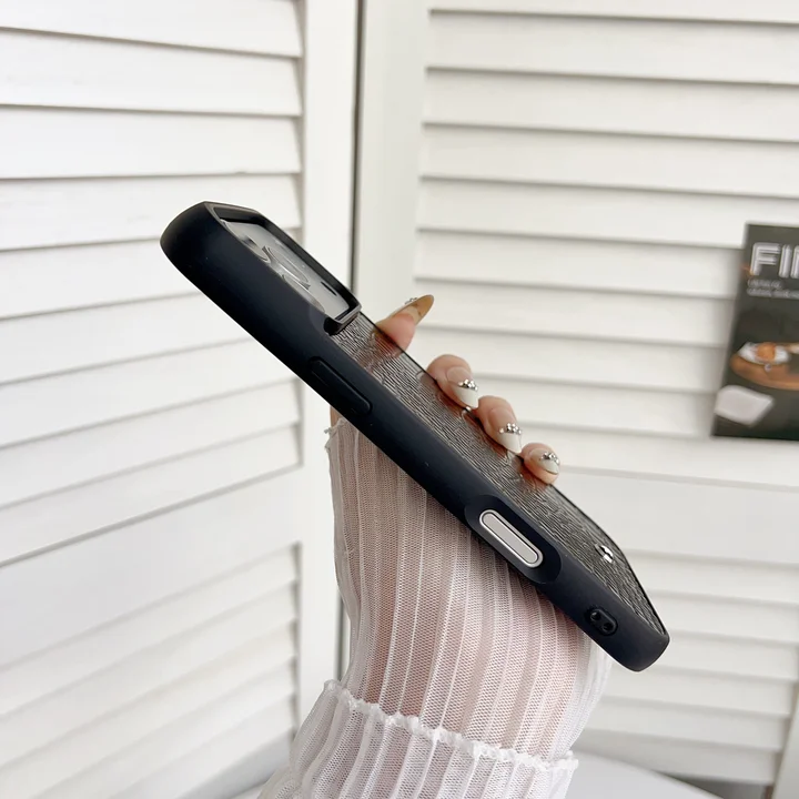 ハイブランド アイフォーン17 携帯ケース