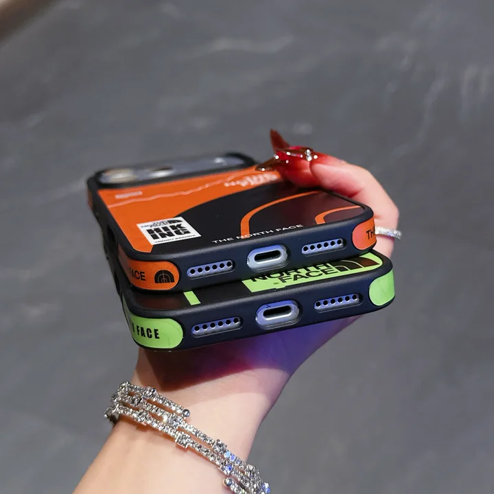 ザ・ノース・フェイス風 アイホン17