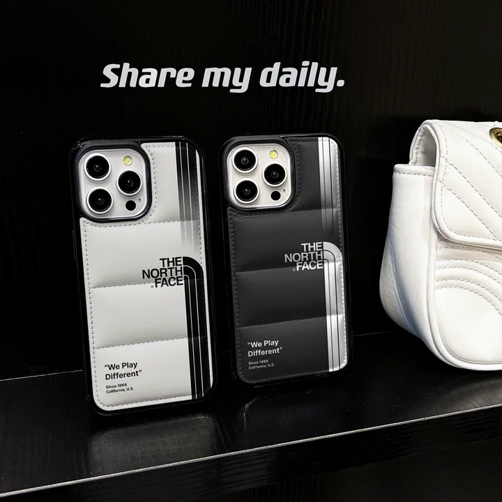 アイフォン17プラス ケース  