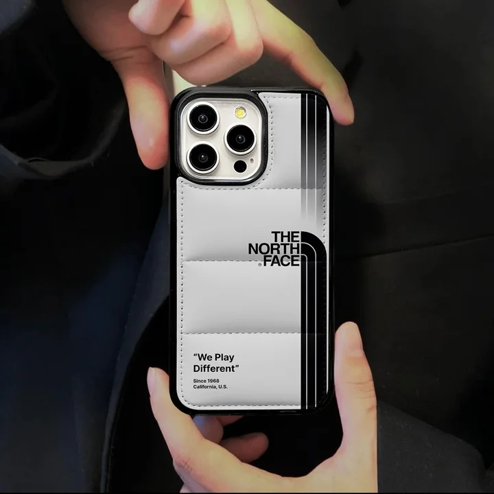 ブランド カバー アイフォン17プロ 