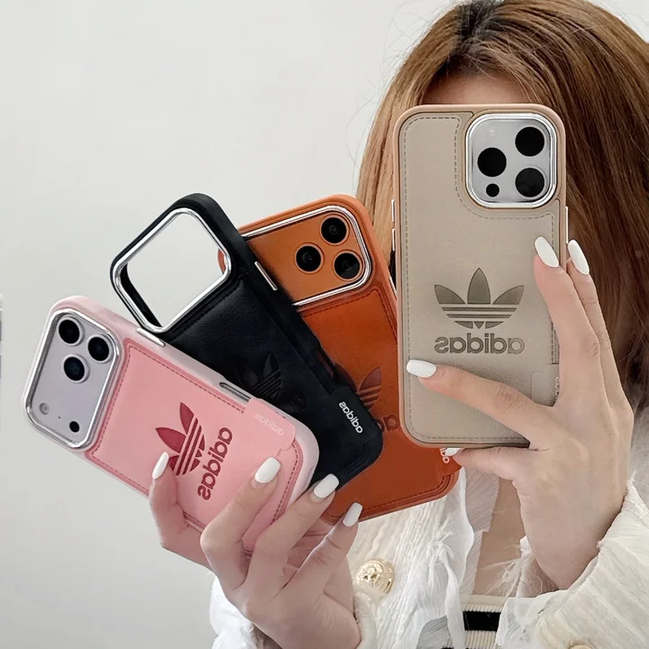 アイフォーン17プロ スマホケース adidas風 