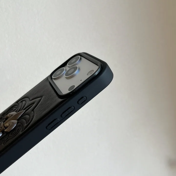 ハイブランド カバー アイホン17プロ 