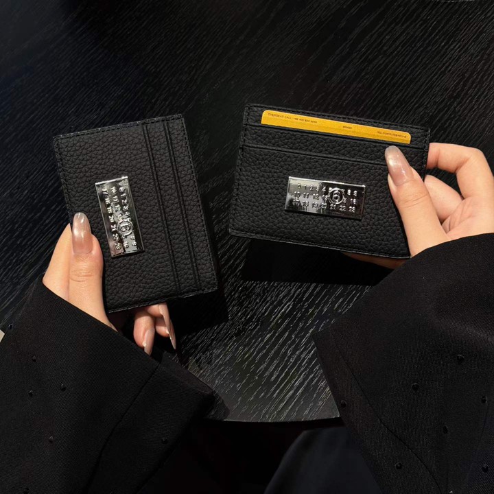 メゾン マルジェラ maison margiela アイフォーン17 スマホケース 