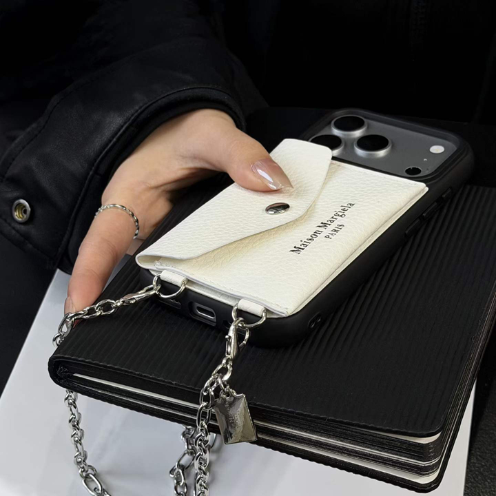 ブランド アイフォーン 15 スマホケース 