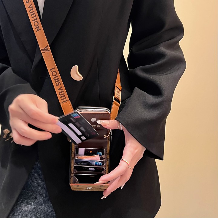 ブランド アイフォーン 14pro スマホケース 