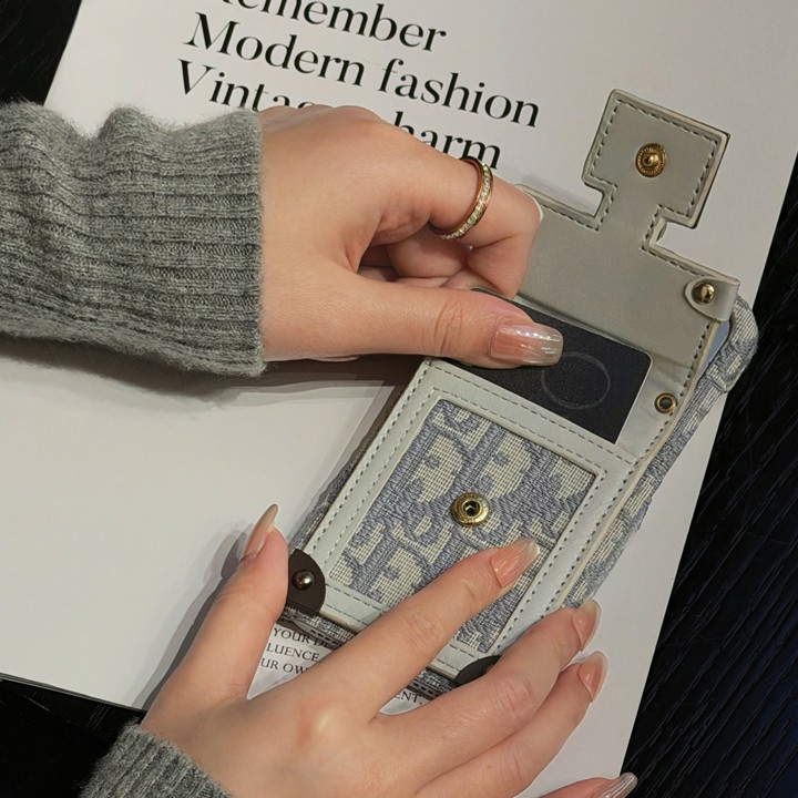 ブランド ケース iphone17プラス dior 