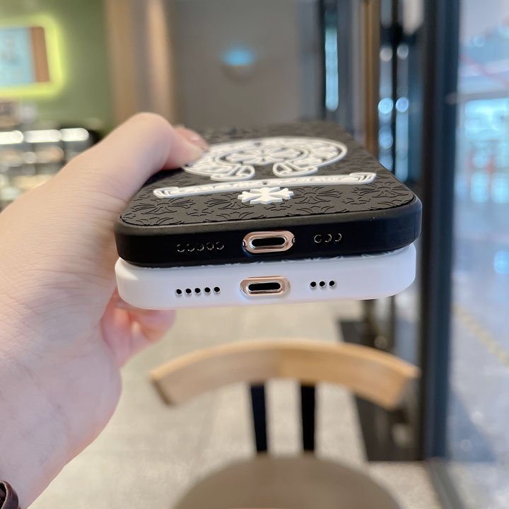 ブランド スマホケース アイフォーン17プラス chrome hearts風 