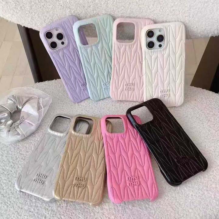 miumiu ミュウミュウ 携帯ケース アイフォンiphone17plus