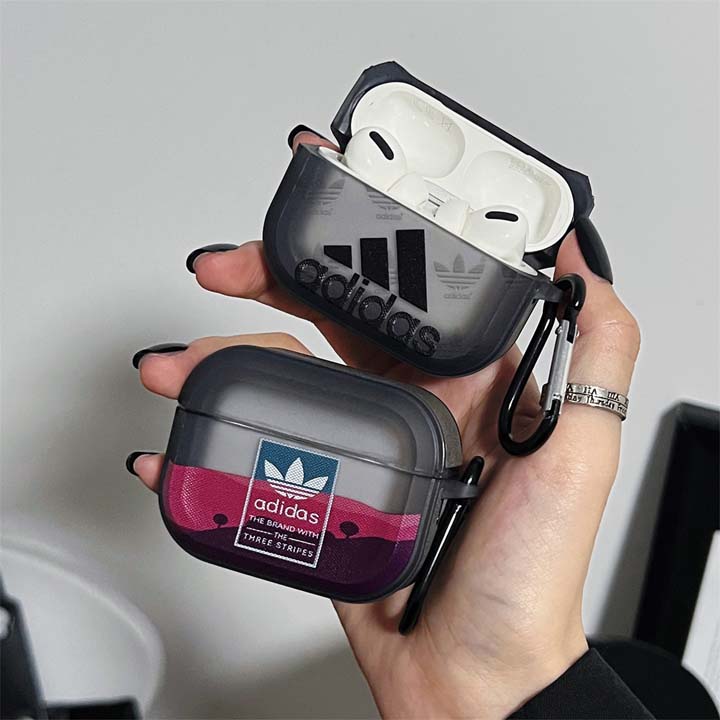 ハイブランド 収納ケース iphone17プロ adidas