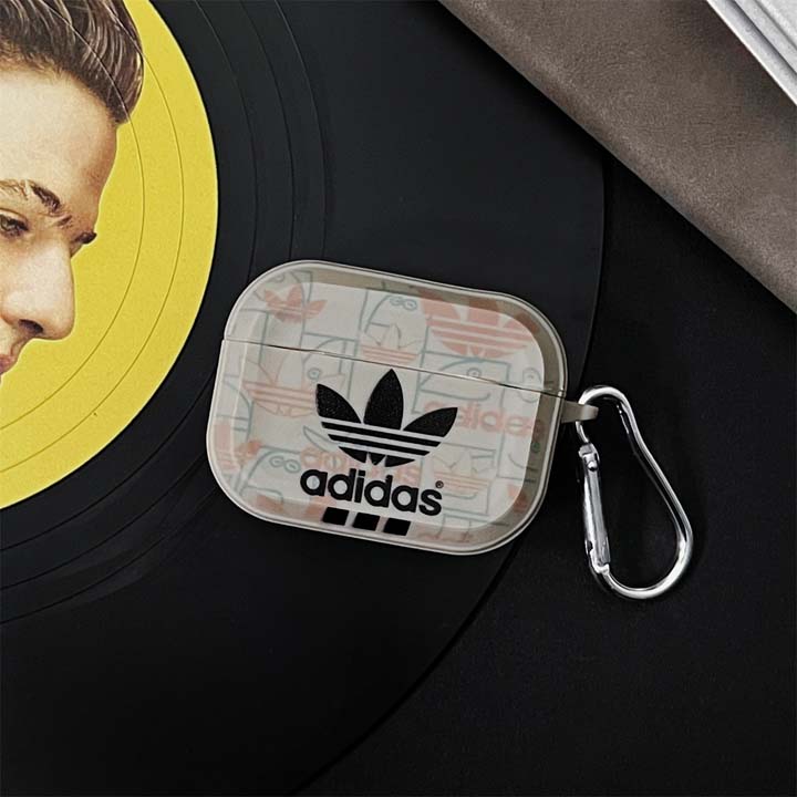 adidas カバー アイホンiphone17プラス 