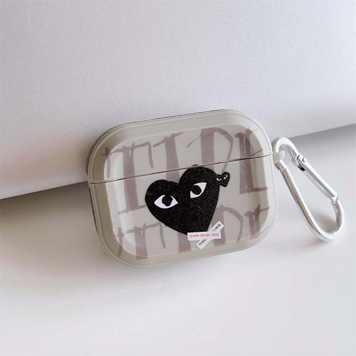 comme des garçons風 カバー iphone17 