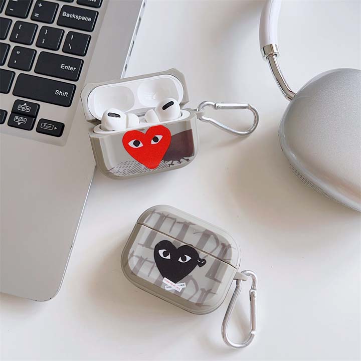 アイフォン17 comme des garçons ケース 