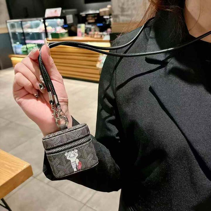 ゴヤール goyard ケース アイフォン18プロ max 