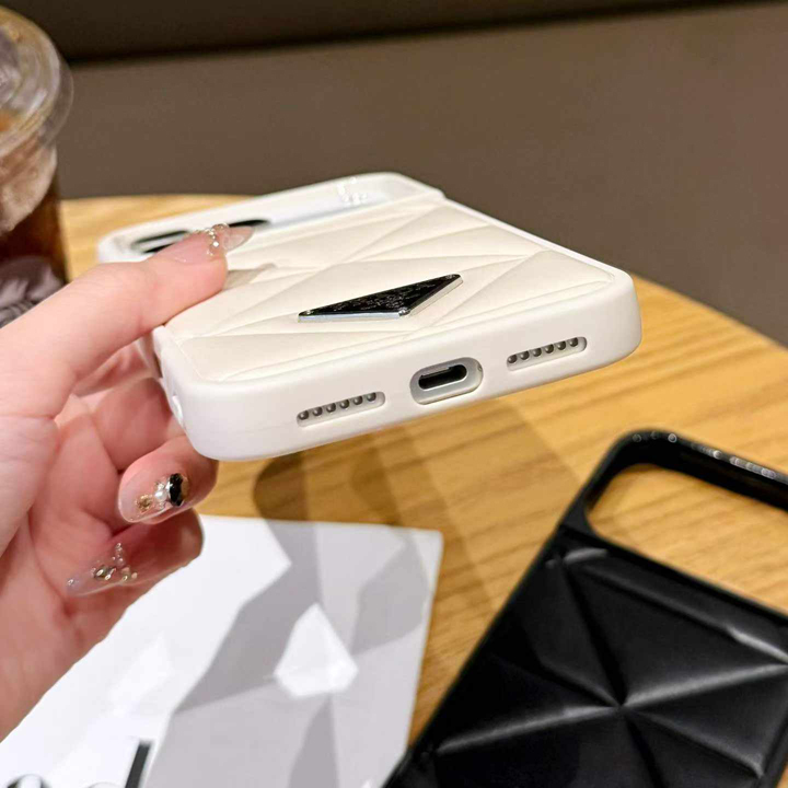 ブランド ケース アイホン17プロ